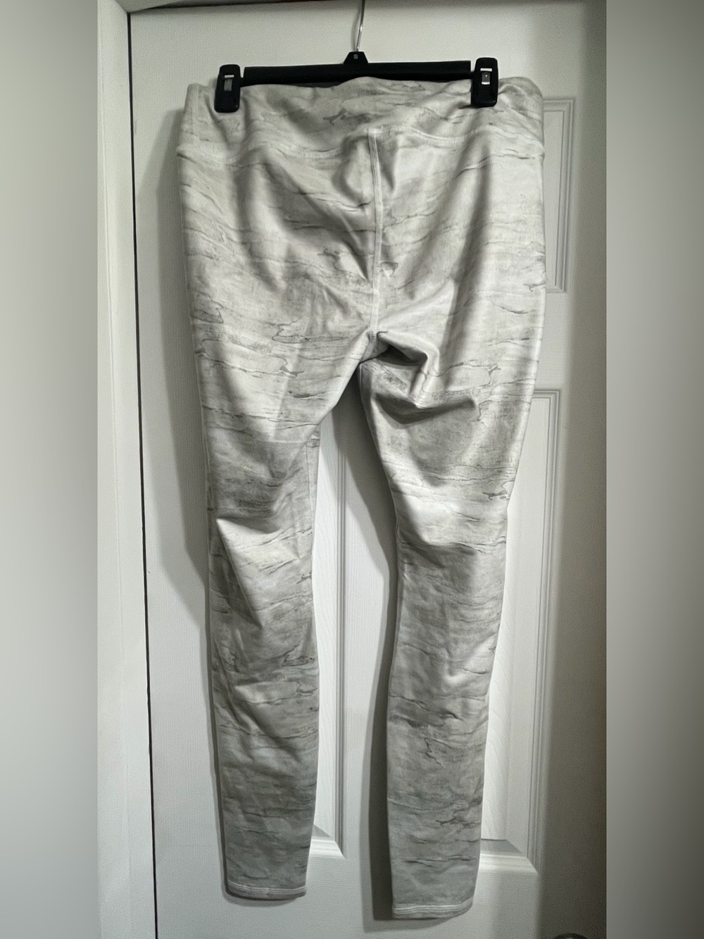 Alo Yoga Airbrushed Leggings Sequoia Marble - Picture 2 of 4